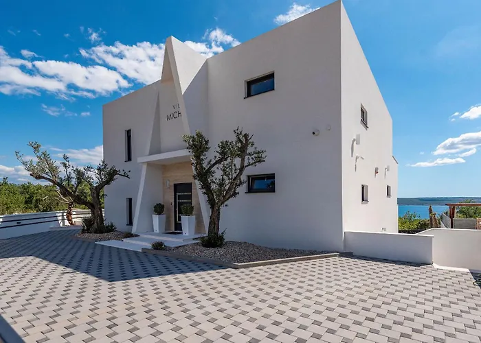 Michelle By Tourist Adria Group * Maslenica